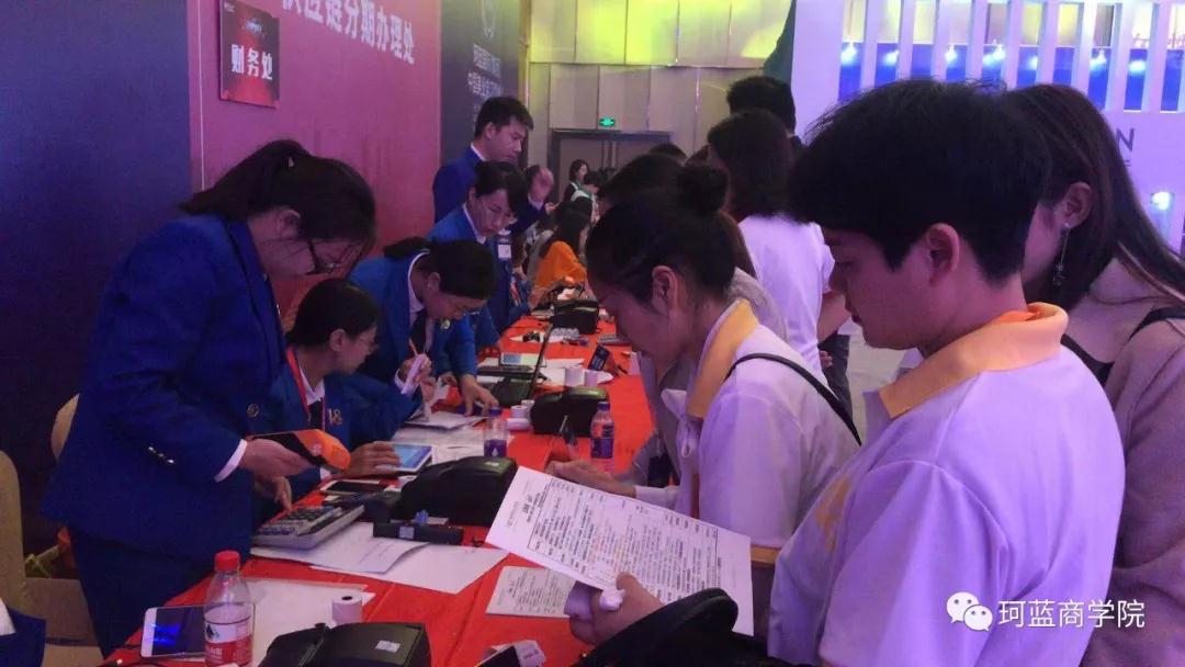 ���ʻ��ף�Ȩ���γ�+һ����Ʒ������׬Ǯ��ø����ף�